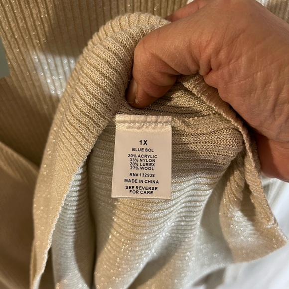 Sparkling Beige Sweater cross over and cloth necklaces - Picture 5 of 5